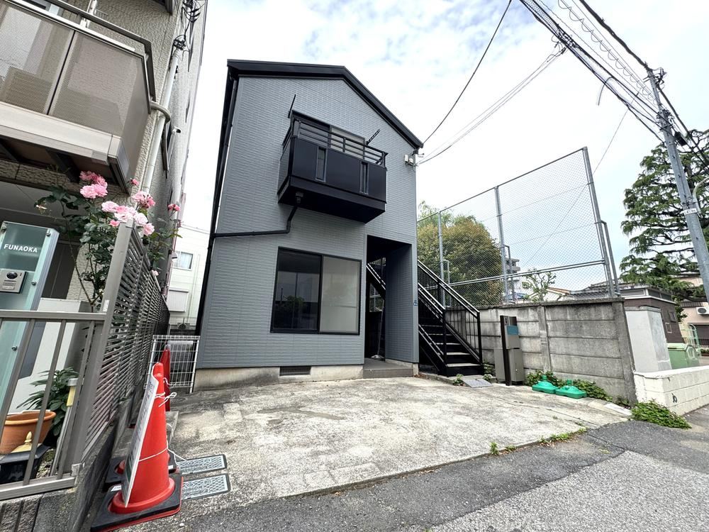 4LLDDKK house in Kita Ward, Tokyo - Photo 1
