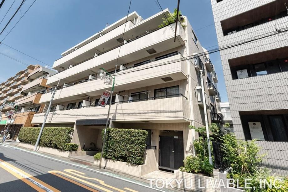 3LDK apartment in Setagaya Ward, Tokyo - Photo 1