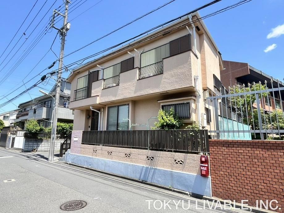 3LDK house in Chofu, Tokyo - Photo 1