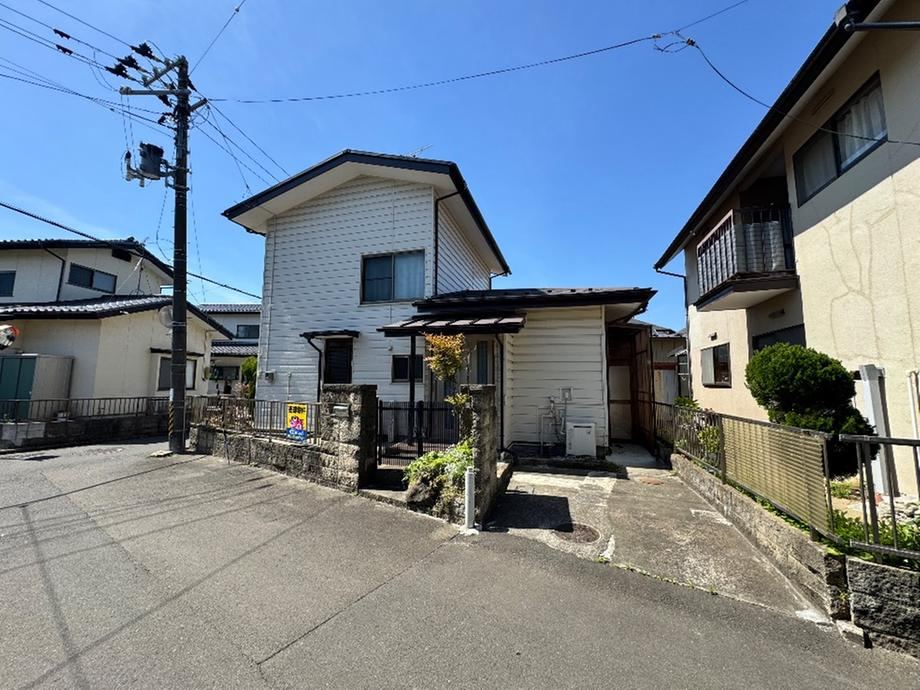 4DK house in Taihaku Ward, Sendai, Miyagi - Photo 1