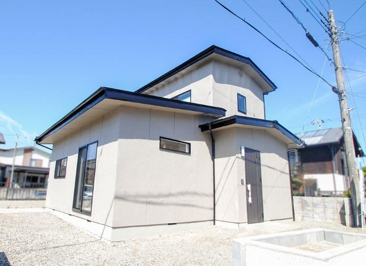 3LDK house in Kai, Yamanashi - Photo 1