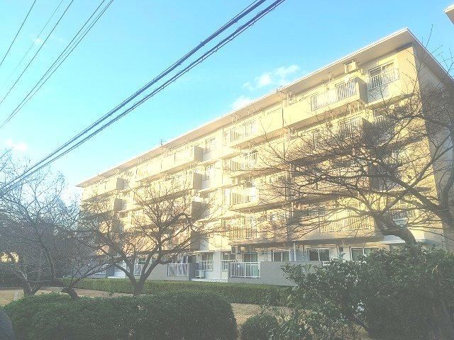 2LDK apartment in Soka, Saitama - Photo 1