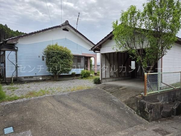 4DK house in Kobayashi, Miyazaki - Photo 1