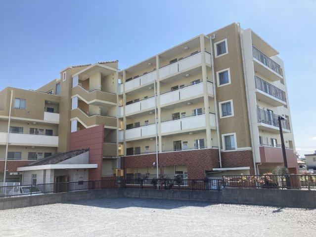 2LDK apartment in Mito, Ibaraki - Photo 1