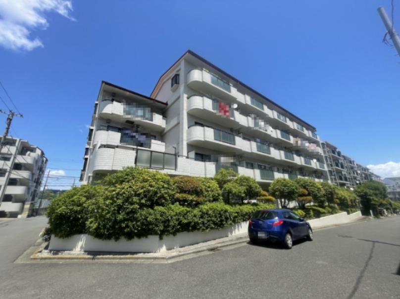 3LDK apartment in Yokosuka, Kanagawa - Photo 1