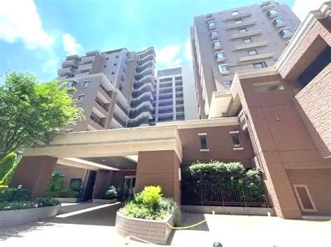 2LDK apartment in Toshima Ward, Tokyo - Photo 1