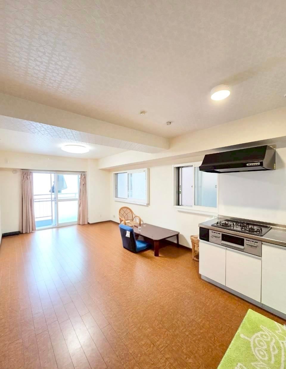 3LDK apartment in Chuo Ward, Osaka - Photo 1