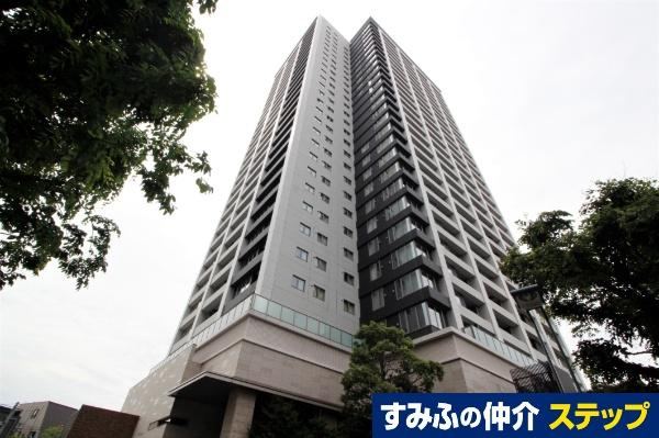 2LDK apartment in Shinagawa Ward, Tokyo - Photo 1