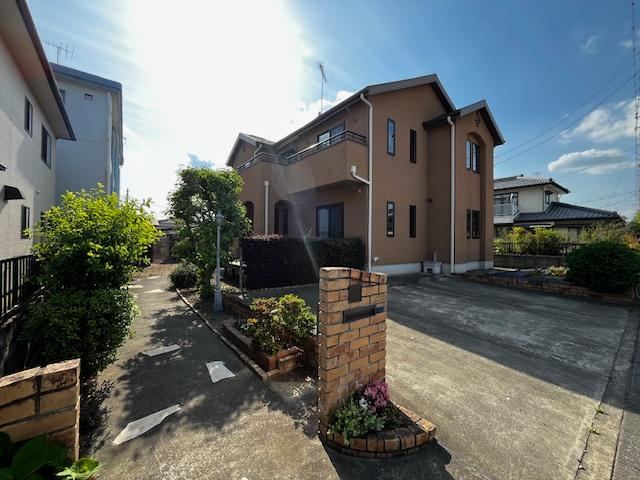 6LDK house in Oizumi, Ora District, Gunma - Photo 1