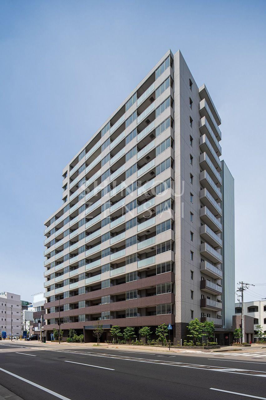 3LDK apartment in Kanazawa, Ishikawa - Photo 1