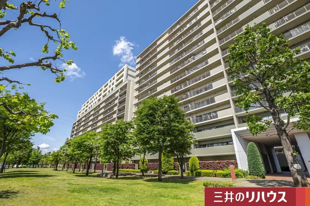 4LDK apartment in Kita Ward, Saitama - Photo 1