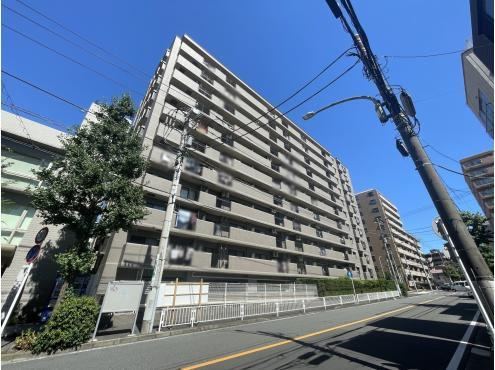 2LDK apartment in Nishi Ward, Yokohama, Kanagawa - Photo 1
