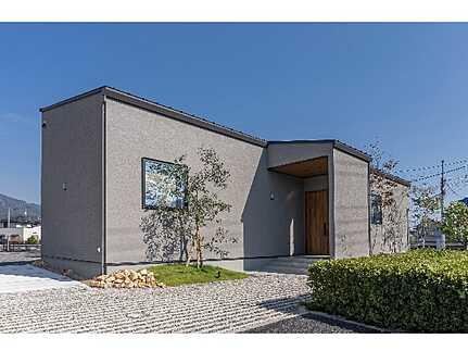 2LDK house in Hatsukaichi, Hiroshima - Photo 1