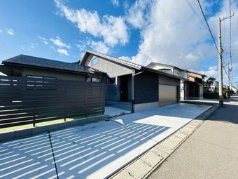 3LDK+S house in Awara