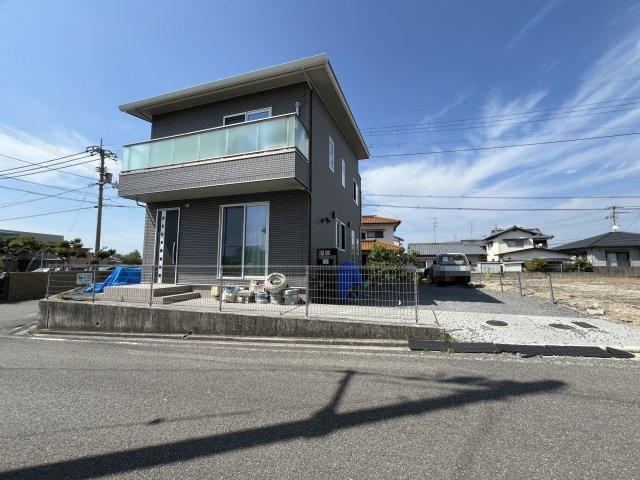 3LDK+S house in Matsuyama, Ehime - Photo 1