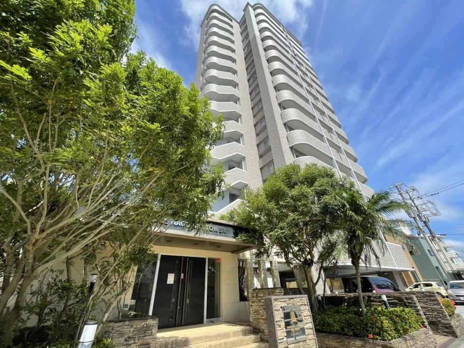 3LDK apartment in Nago, Okinawa - Photo 1