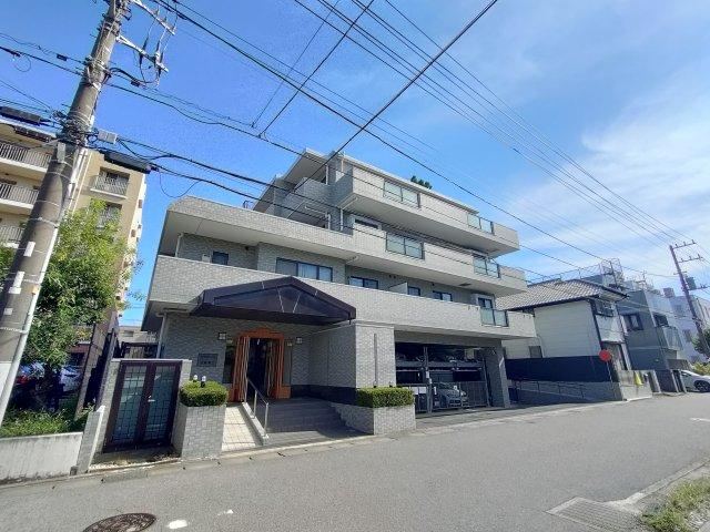 3LDK apartment in Ichikawa, Chiba - Photo 1
