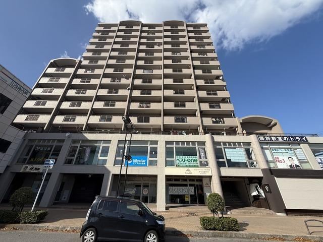 3LDK apartment in Takahama, Aichi - Photo 1