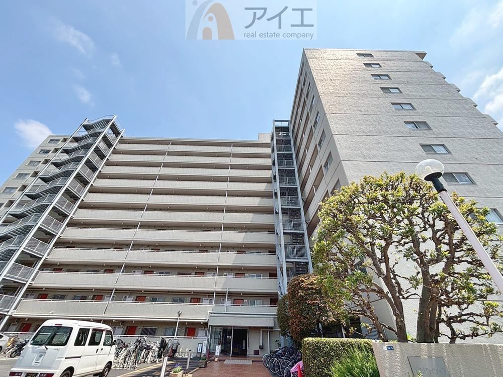 2LDK+S apartment in Ichikawa, Chiba - Photo 1