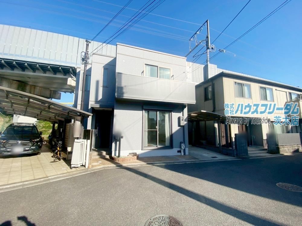 3LDK house in Takatsuki, Osaka - Photo 1