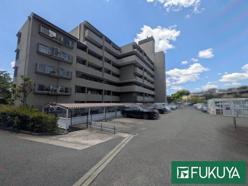 2LDK+S apartment in Nishinomiya, Hyogo - Photo 1