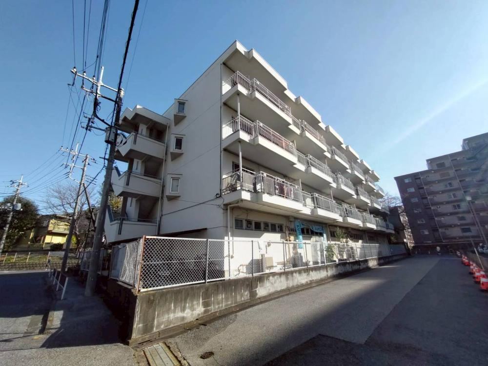 2LDK+S apartment in Abiko, Chiba - Photo 1