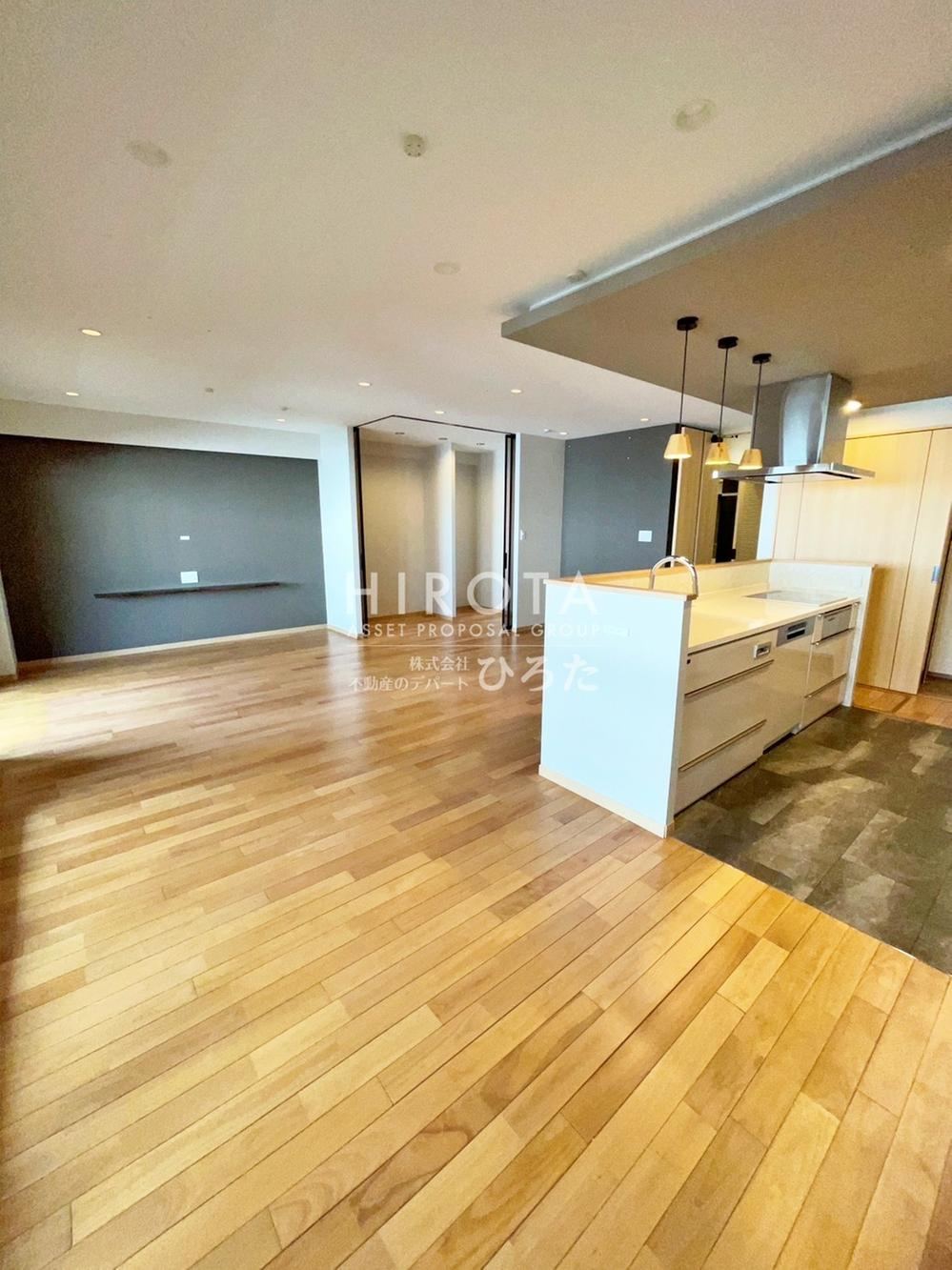 2LDK+S apartment in Kokurakita Ward, Kitakyushu, Fukuoka - Photo 1