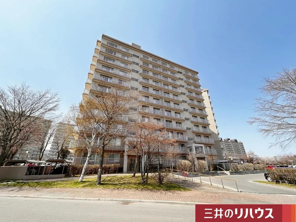 4LDK apartment in Kiyota Ward, Sapporo, Hokkaido - Photo 1