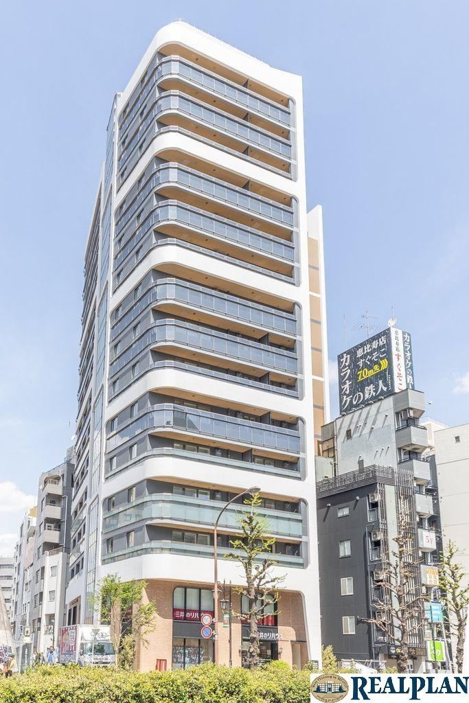 studio apartment in Shibuya Ward, Tokyo - Photo 1