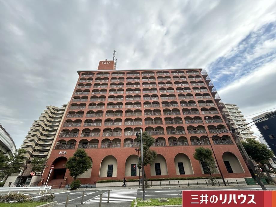 3LDK apartment in Kita Ward, Osaka - Photo 1