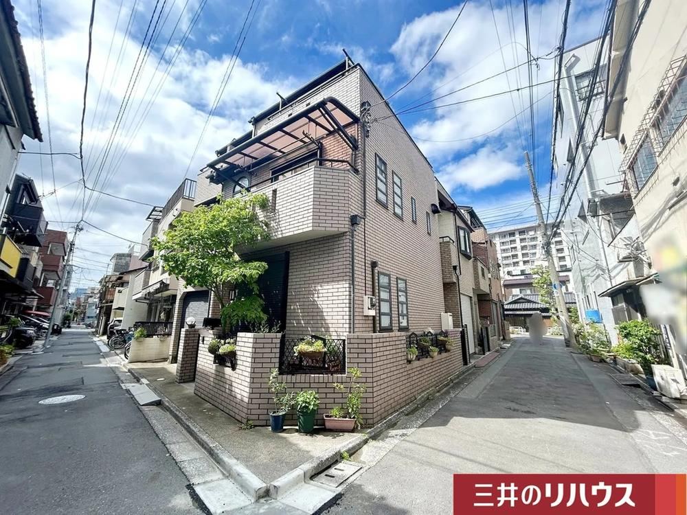 4LDK house in Koto Ward, Tokyo - Photo 1