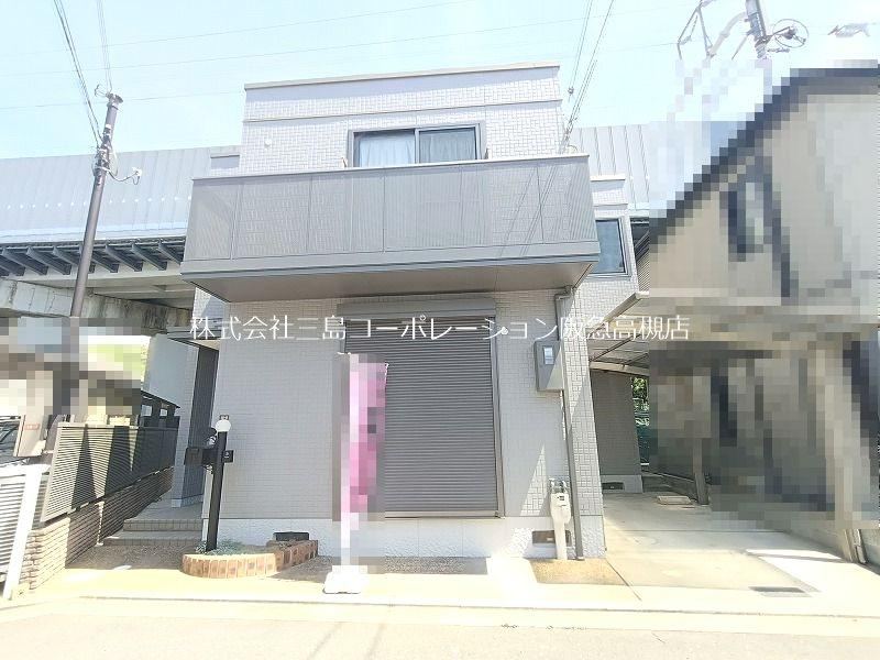 3LDK house in Takatsuki, Osaka - Photo 1