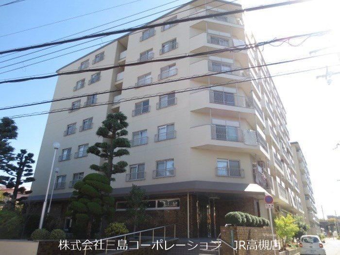 3LDK apartment in Takatsuki, Osaka - Photo 1