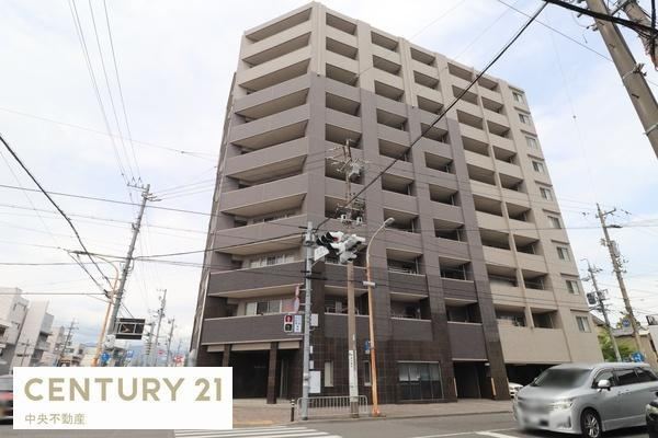 3LDK apartment in Aoi Ward, Shizuoka - Photo 1