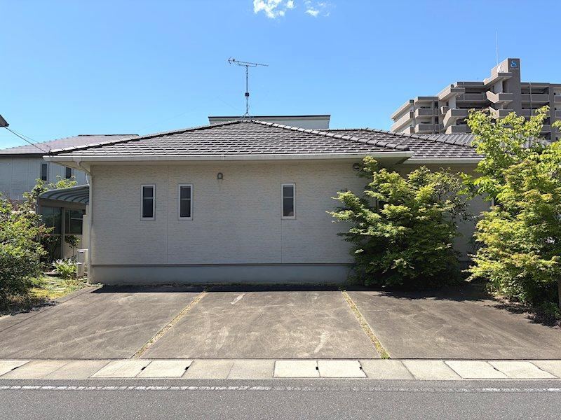 2LDK+S house in Soja, Okayama - Photo 1