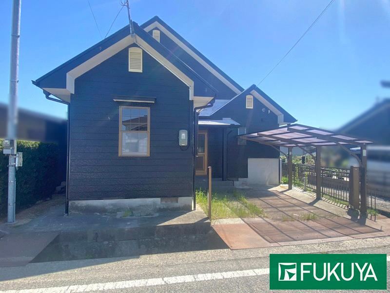 5LDK house in Kato, Hyogo - Photo 1