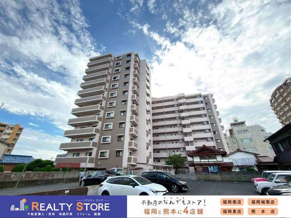 4LDK apartment in Koga, Fukuoka - Photo 1