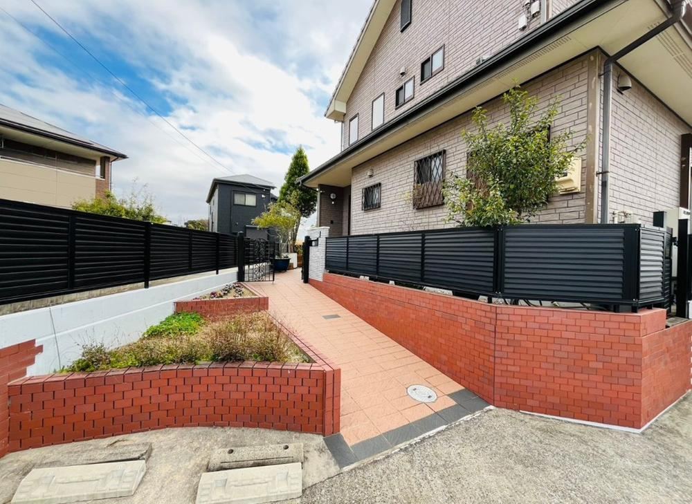 4LDK+S house in Chita, Aichi - Photo 1