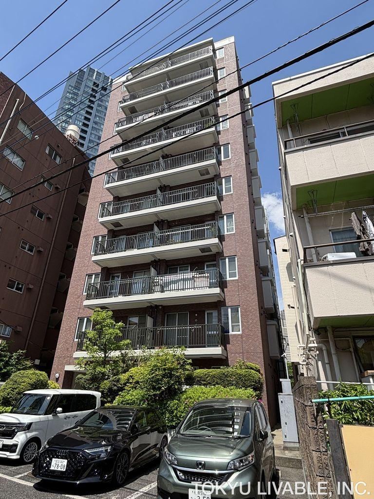 2LDK apartment in Itabashi Ward, Tokyo - Photo 1