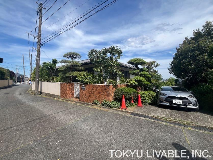 7LDK+S house in Totsuka Ward, Yokohama, Kanagawa - Photo 1