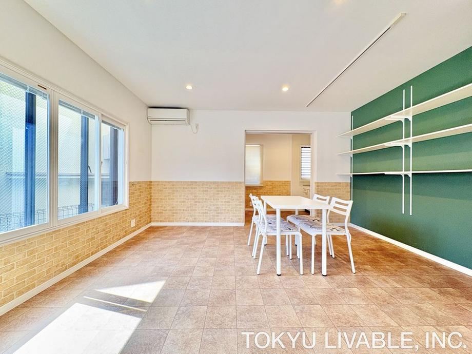 2LDK+S house in Komae, Tokyo - Photo 1