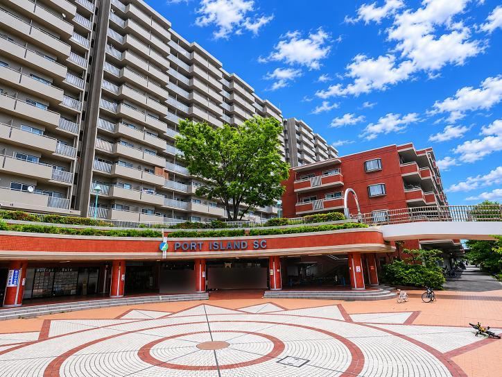 4LDK+S apartment in Chuo Ward, Kobe, Hyogo - Photo 1