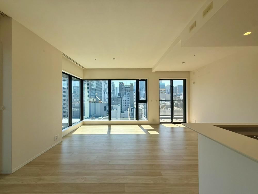 2LDK apartment in Kita Ward, Osaka - Photo 1