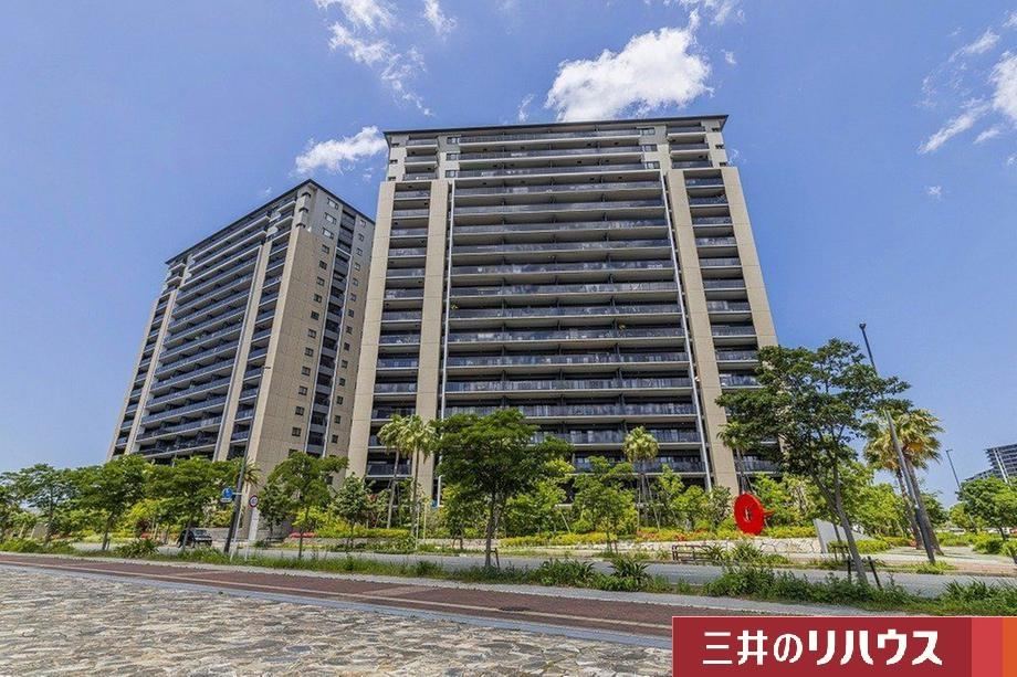 4LDK apartment in Higashi Ward, Fukuoka - Photo 1
