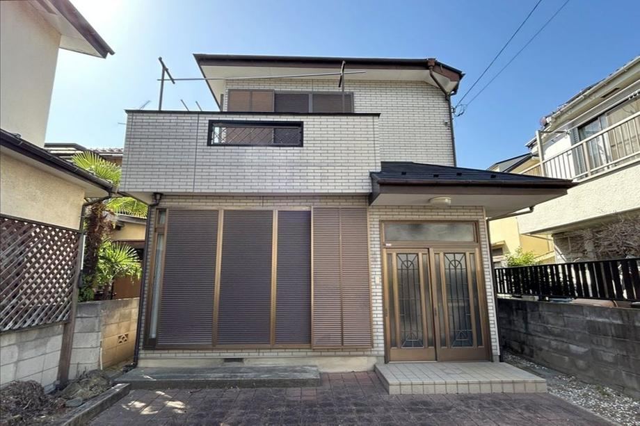 4LDK house in Fuchu, Tokyo - Photo 1