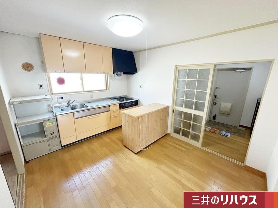 3LDK apartment in Takarazuka, Hyogo - Photo 1