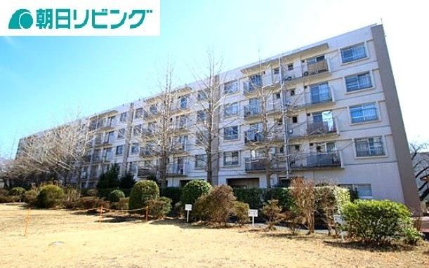 3DK apartment in Inagi, Tokyo - Photo 1
