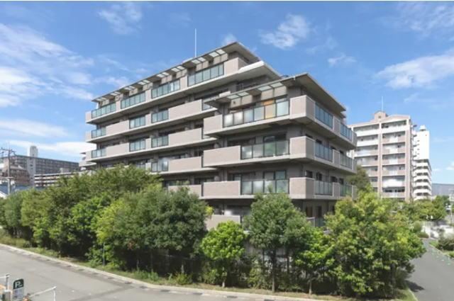 3LDK apartment in Yodogawa Ward, Osaka - Photo 1