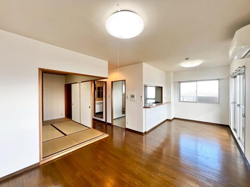 3LDK apartment in Naka Ward, Sakai, Osaka - Photo 1