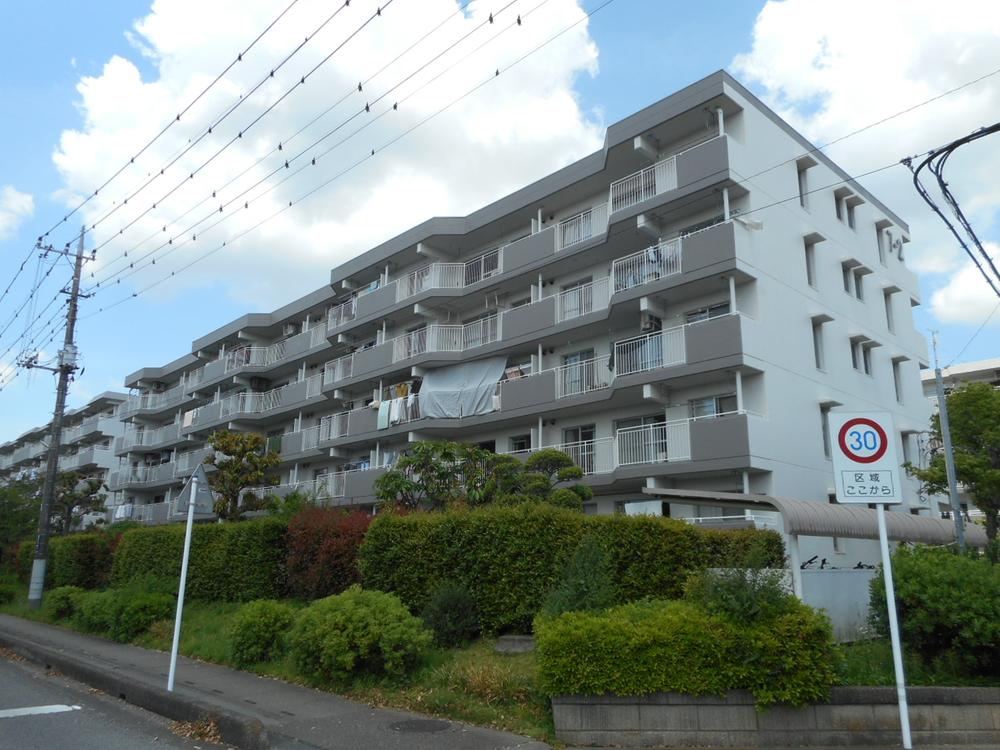 4LDK apartment in Kuki, Saitama - Photo 1